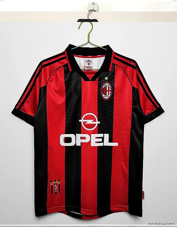 AC Milan Daily Retro soccer jersey Red Black Striped for City Outfits