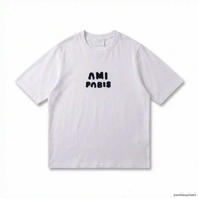 AMI Paris minimalist style white T-shirt