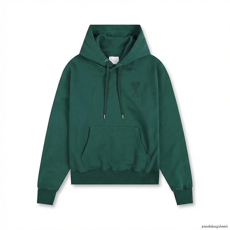 AMI's simple and loving style hoodie.