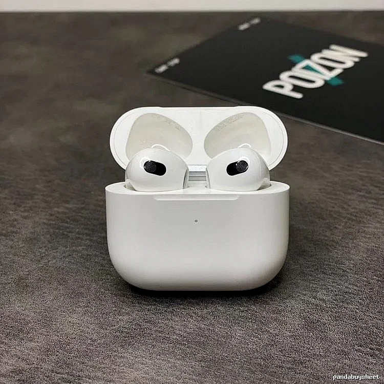 Apple AirPods Pro Earbuds in White