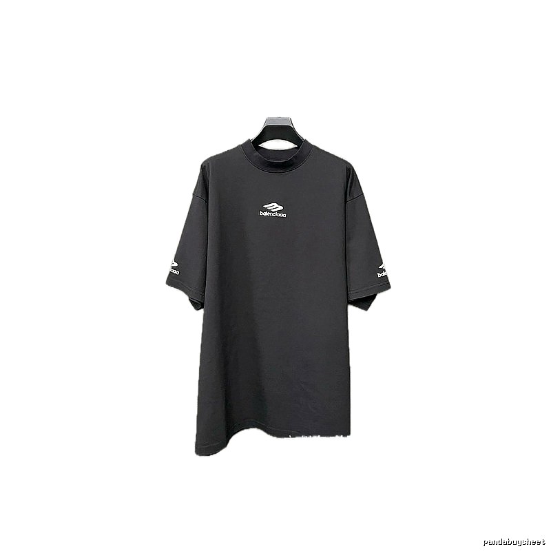 Balenciaga minimalist style black T-shirt