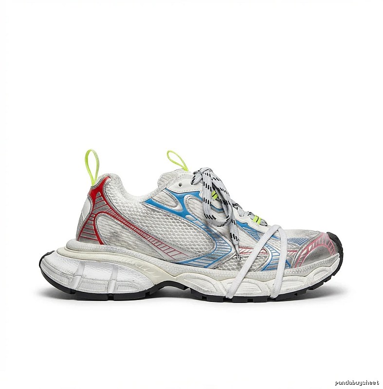 Balenciaga retro-style sports shoes