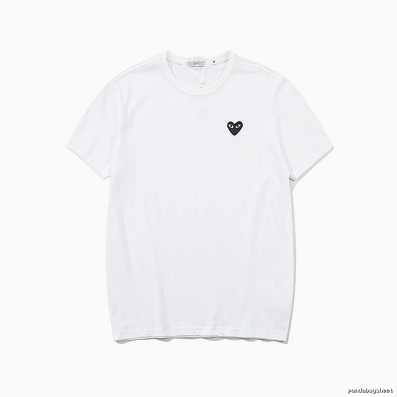 Comme des Garcons PLAY 2021-95 White Style 2195 Heart Logo T-Shirt Layered Outfit