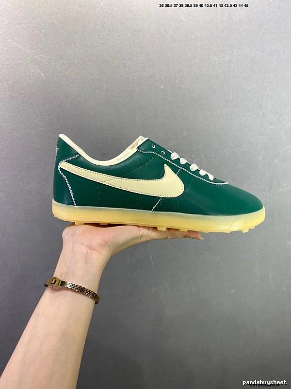 Nike Green and Cream Waffle-Sole Runners, Wide Cushioned Base