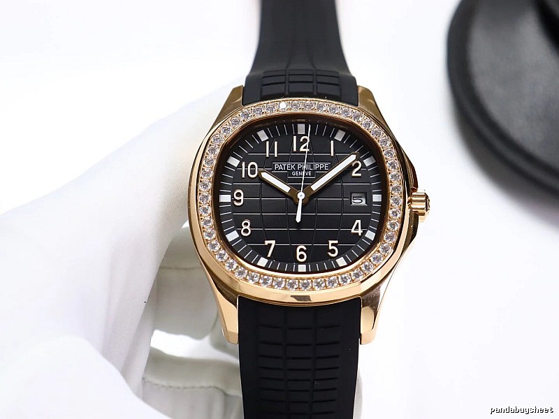 Patek Philippe Watch with Black Dial Rubber Strap Sports for Photo Ready Styling