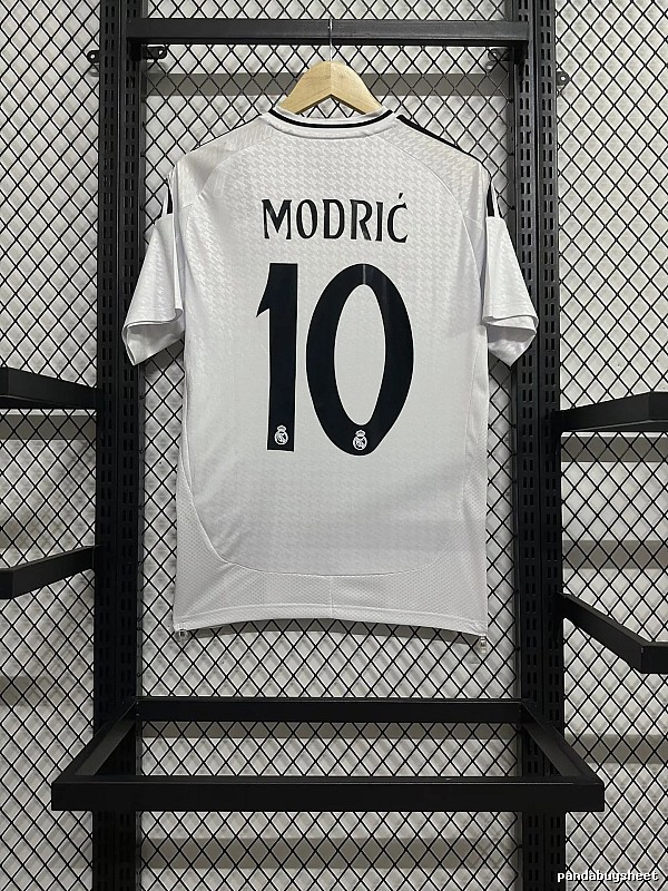 Real Madrid Resort Home soccer jersey White Real Madrid for Travel Looks Select Edition