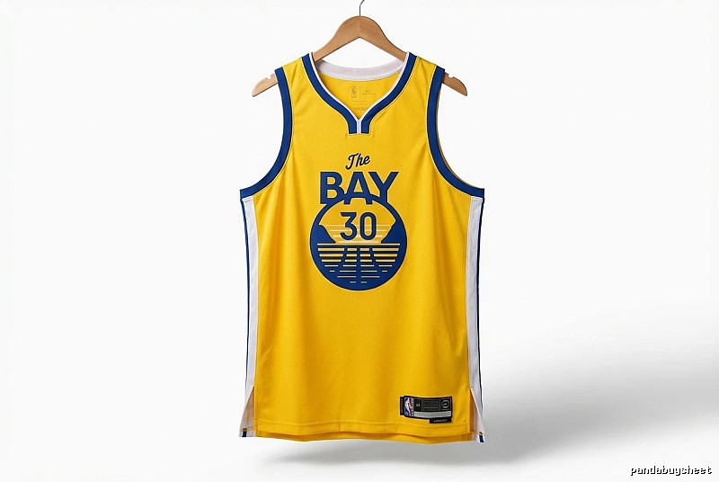 The Bay series yellow and blue jersey of Curry.