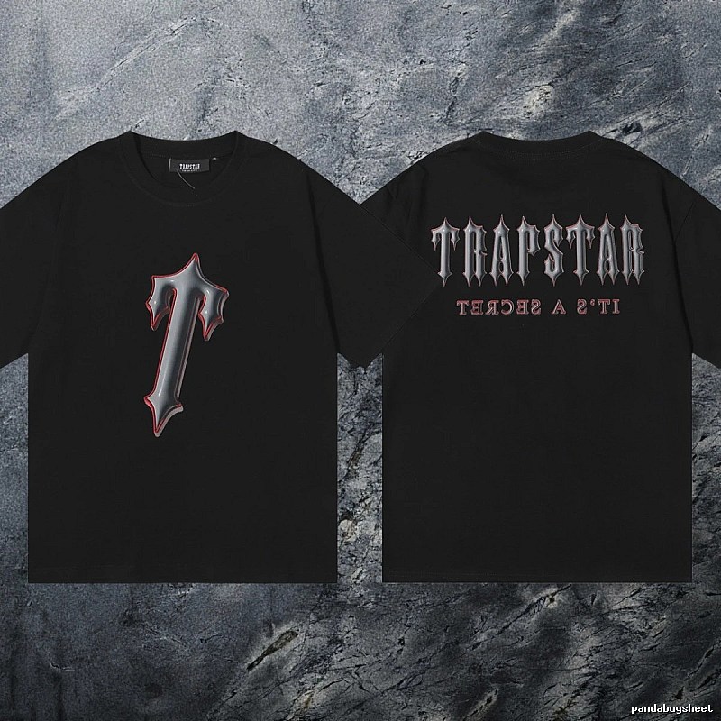 Trapstar Classic Keys graphic T-shirt Black White Key with Travel-Friendly Style